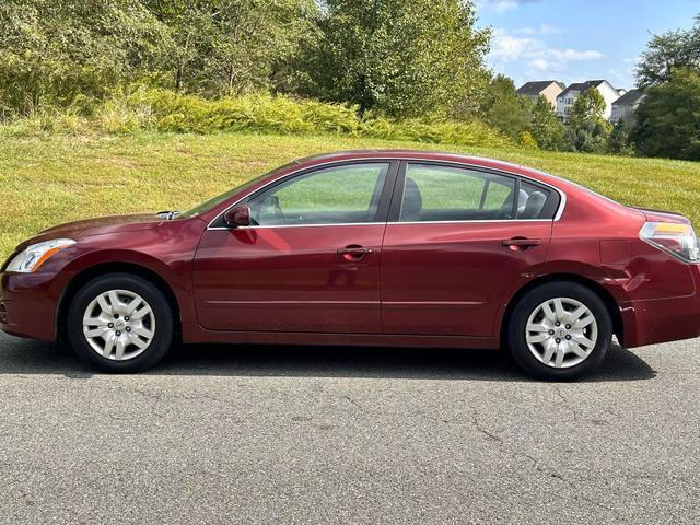 used 2011 Nissan Altima car