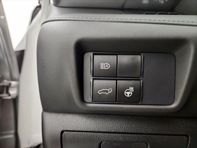 used 2021 Toyota Highlander car, priced at $34,998