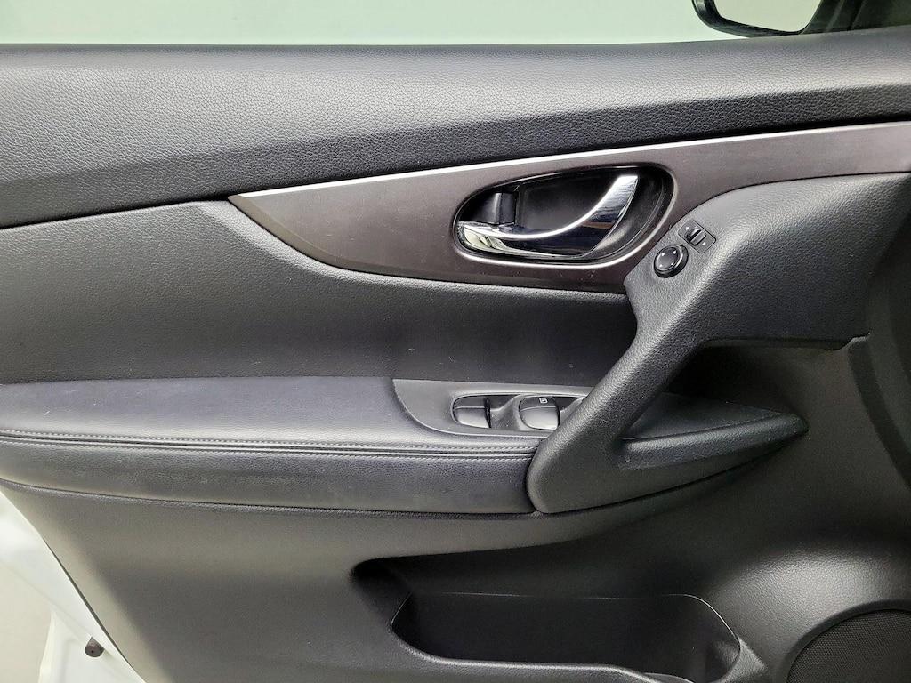 used 2016 Nissan Rogue car, priced at $15,998