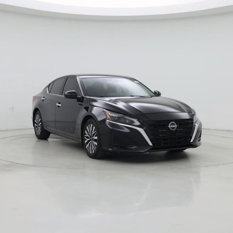 used 2023 Nissan Altima car, priced at $22,998
