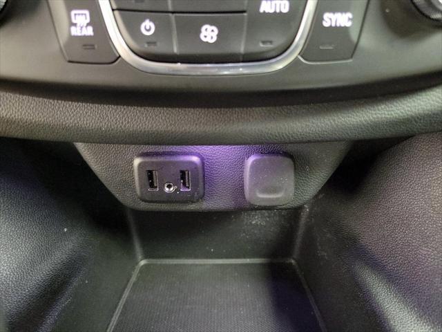 used 2022 Chevrolet Traverse car, priced at $27,998
