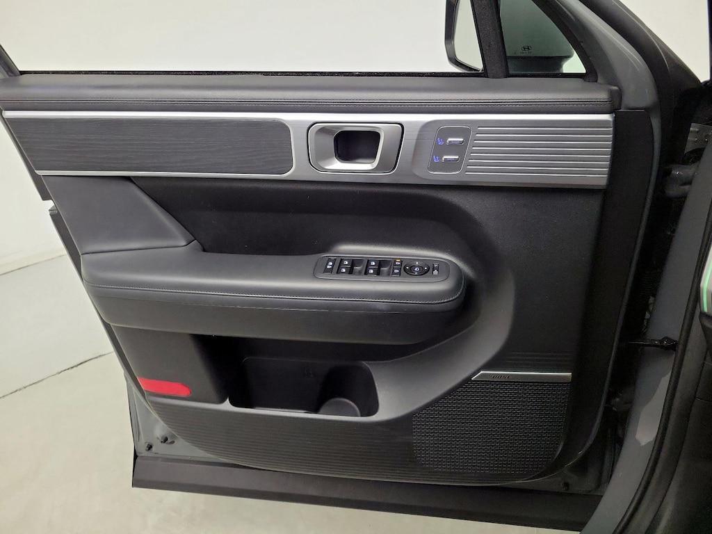 used 2024 Hyundai Santa Fe car, priced at $34,998