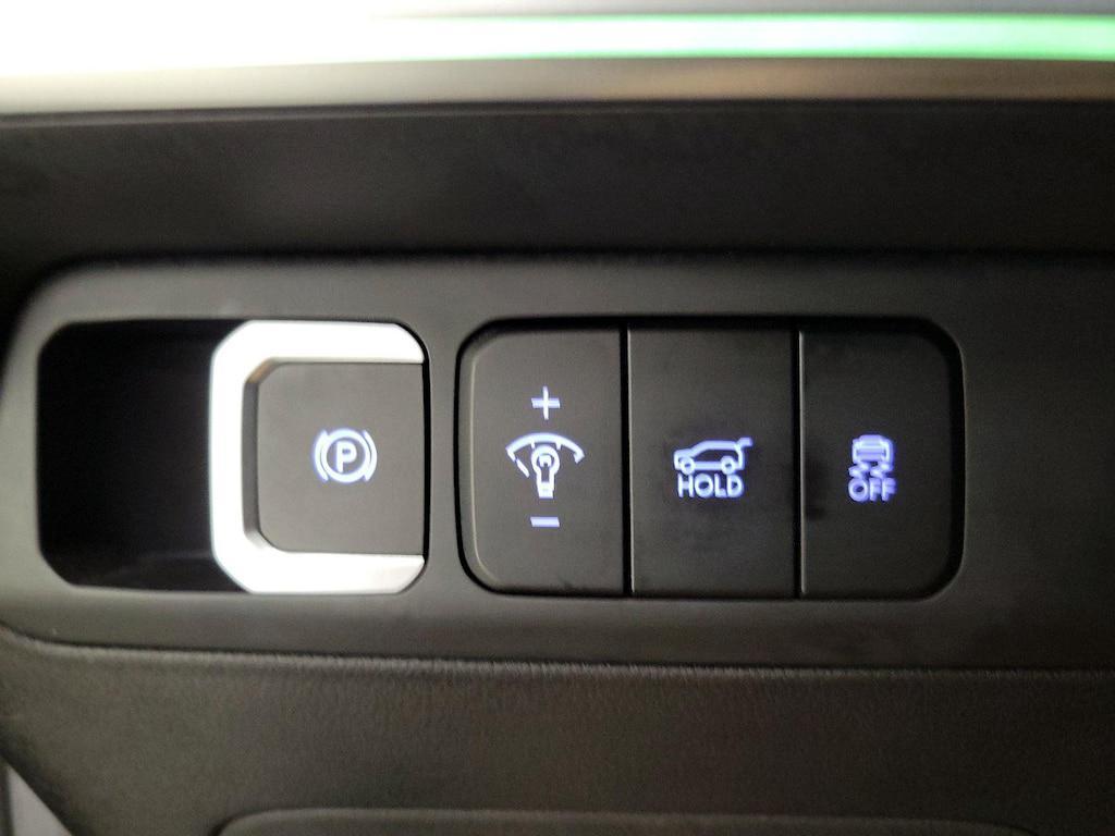 used 2024 Hyundai Santa Fe car, priced at $34,998