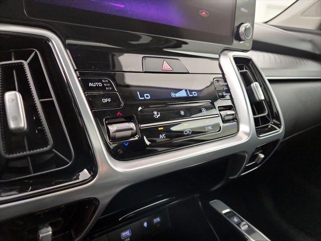 used 2022 Kia Sorento car, priced at $29,998