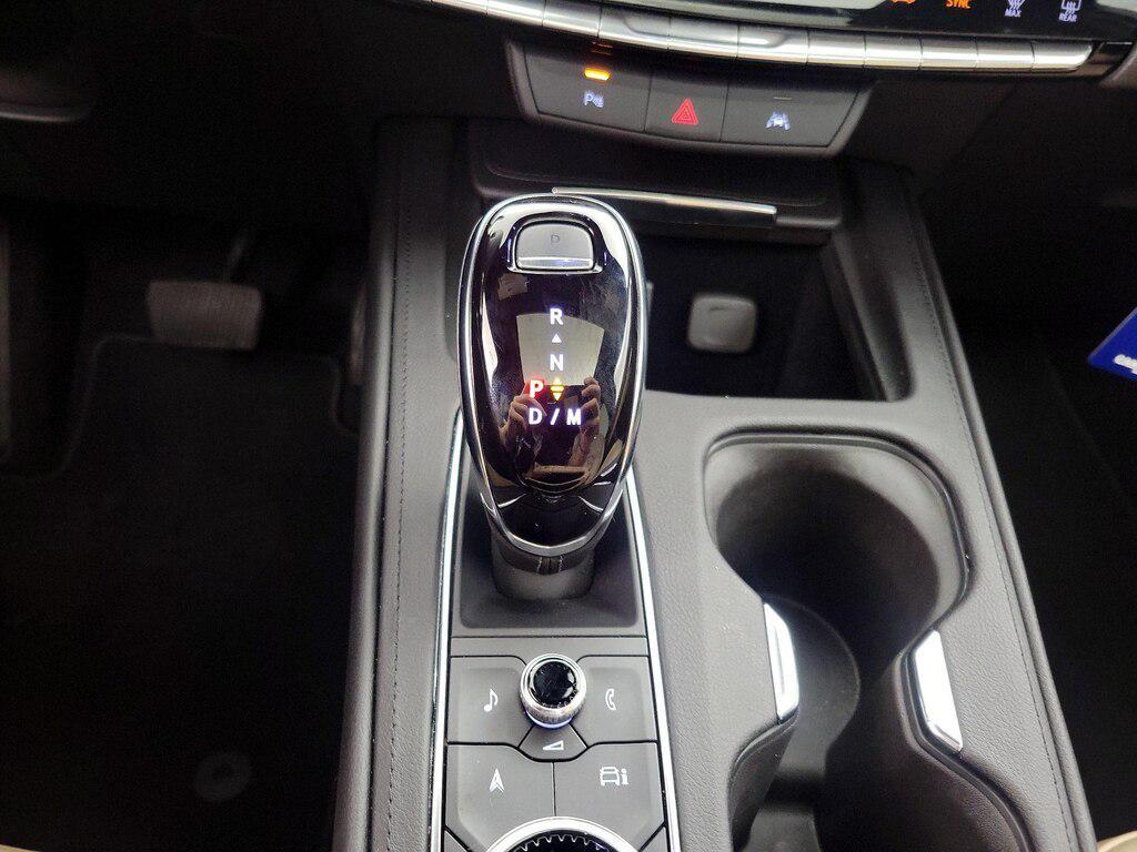 used 2024 Cadillac XT4 car, priced at $38,998