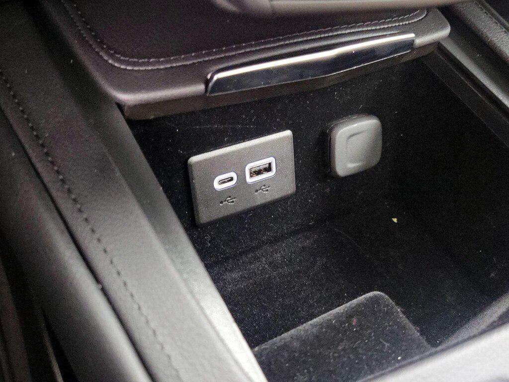 used 2024 Cadillac XT4 car, priced at $38,998