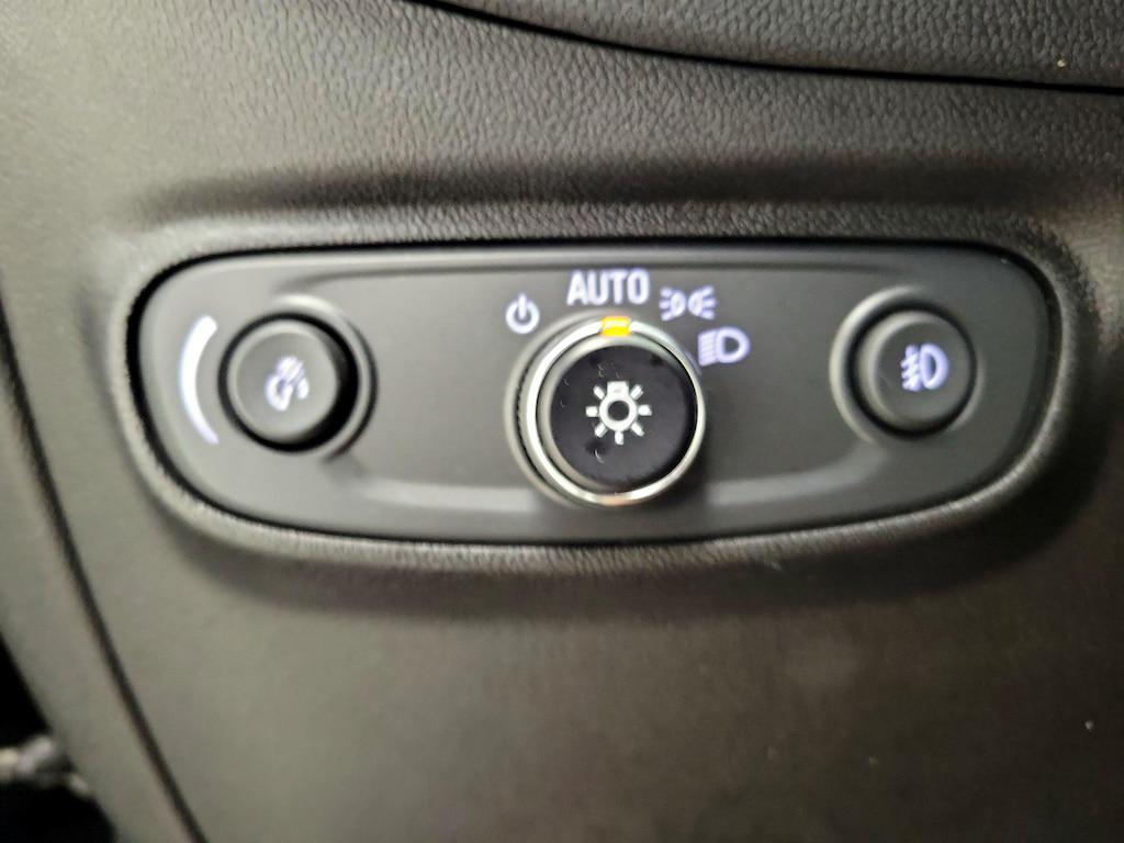 used 2022 Chevrolet Equinox car, priced at $20,998