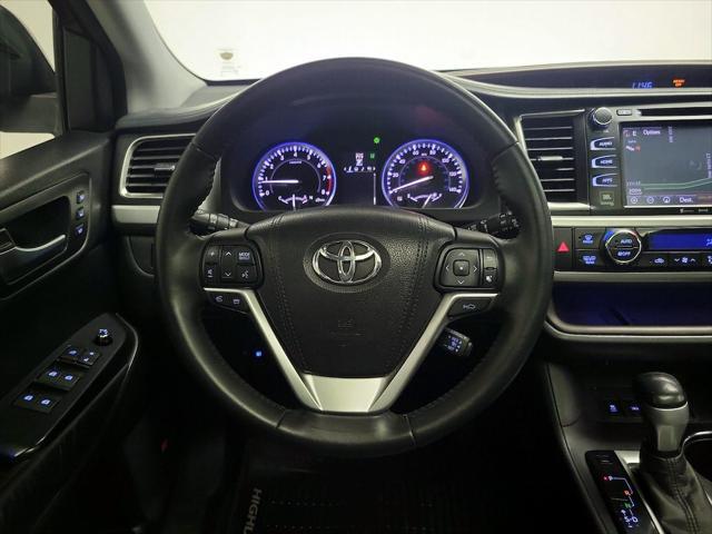 used 2016 Toyota Highlander car, priced at $24,998