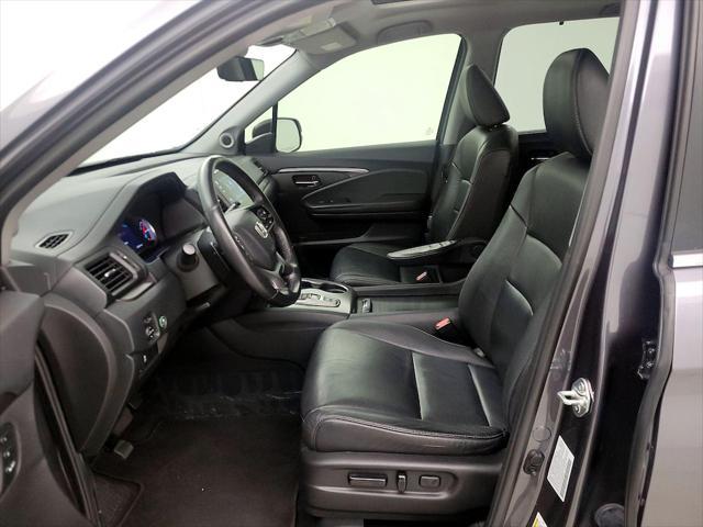 used 2022 Honda Pilot car, priced at $32,998