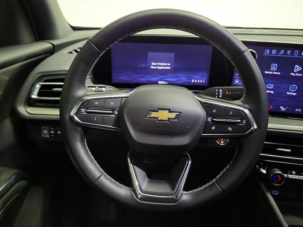 used 2025 Chevrolet Traverse car, priced at $41,998