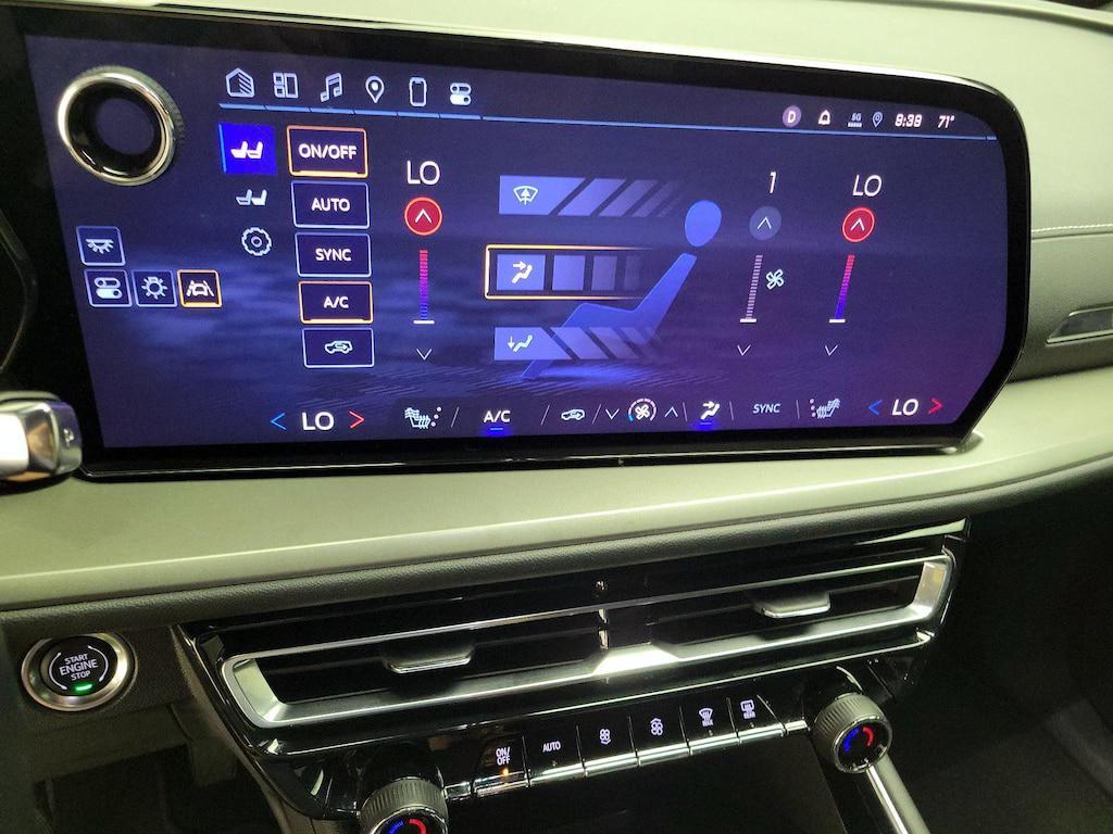 used 2025 Chevrolet Traverse car, priced at $41,998