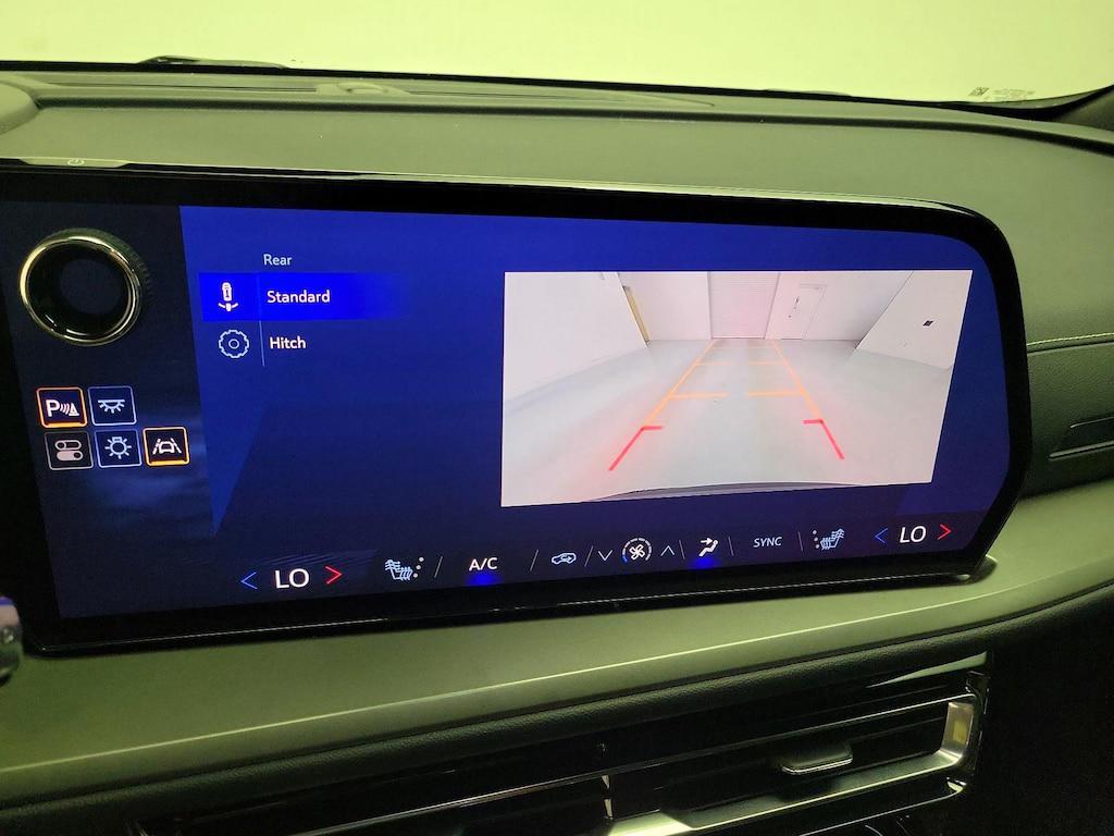 used 2025 Chevrolet Traverse car, priced at $41,998