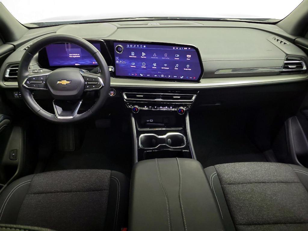 used 2025 Chevrolet Traverse car, priced at $41,998