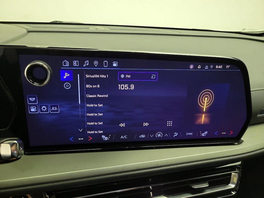 used 2025 Chevrolet Traverse car, priced at $41,998