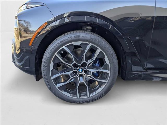 new 2025 BMW X7 car, priced at $115,555