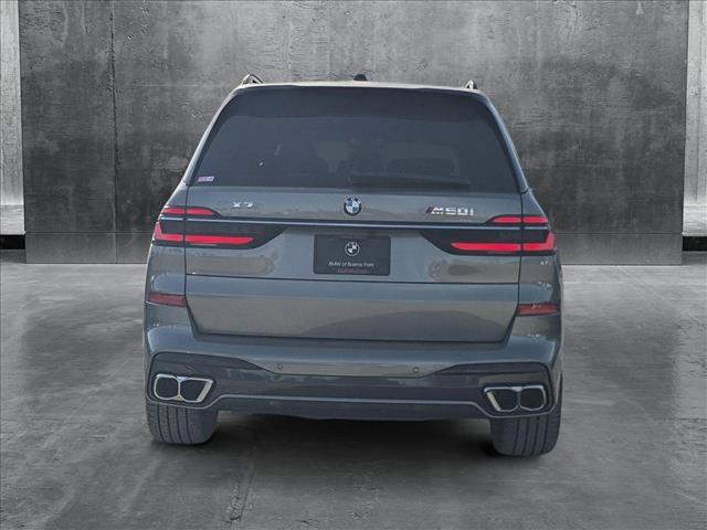 new 2025 BMW X7 car, priced at $118,770