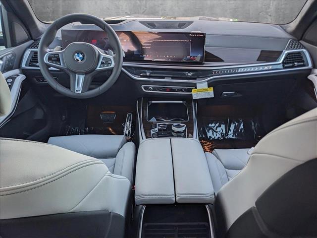 new 2025 BMW X7 car, priced at $95,185