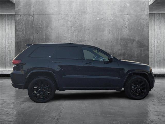 used 2017 Jeep Grand Cherokee car, priced at $15,141