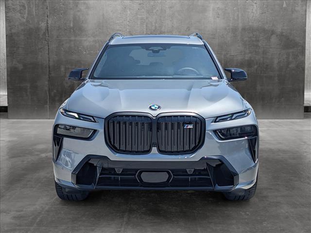 new 2025 BMW X7 car, priced at $118,020