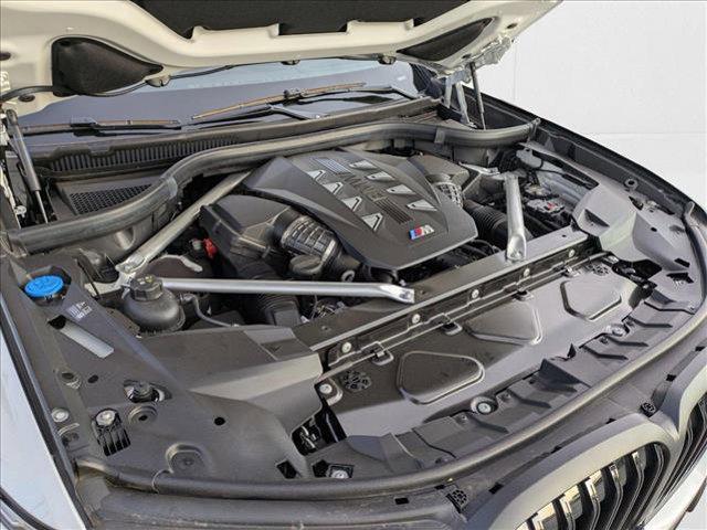 new 2025 BMW X7 car, priced at $122,520