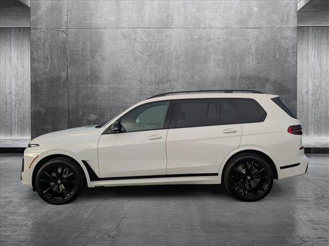 new 2025 BMW X7 car, priced at $122,520