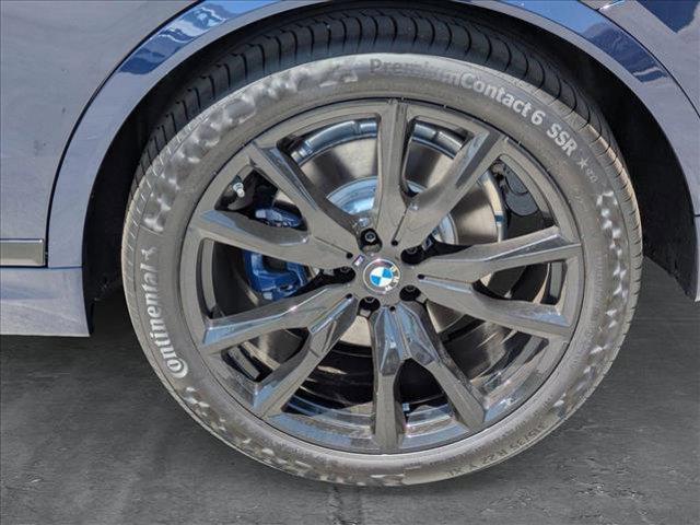 new 2025 BMW X7 car, priced at $98,175