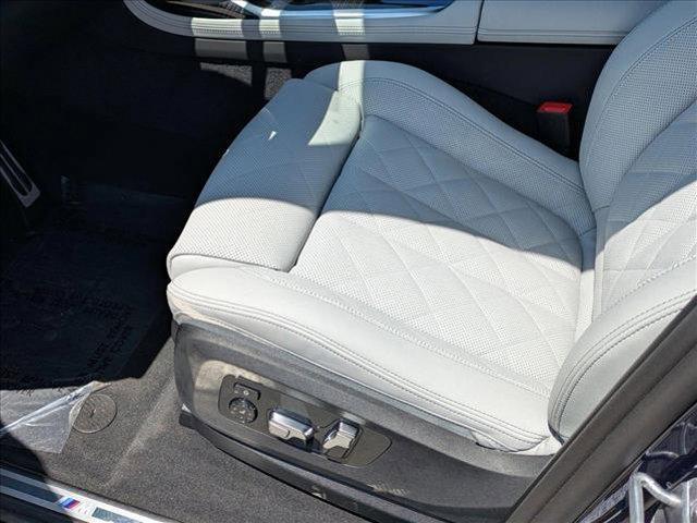 new 2025 BMW X7 car, priced at $98,175