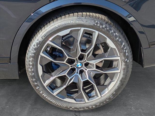 new 2025 BMW X7 car, priced at $91,125