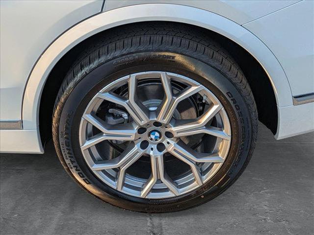 new 2026 BMW X7 car, priced at $94,015