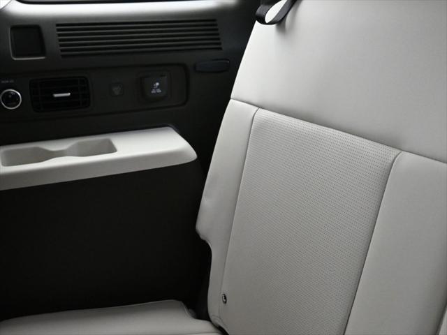 new 2025 Hyundai SANTA FE HEV car, priced at $45,326