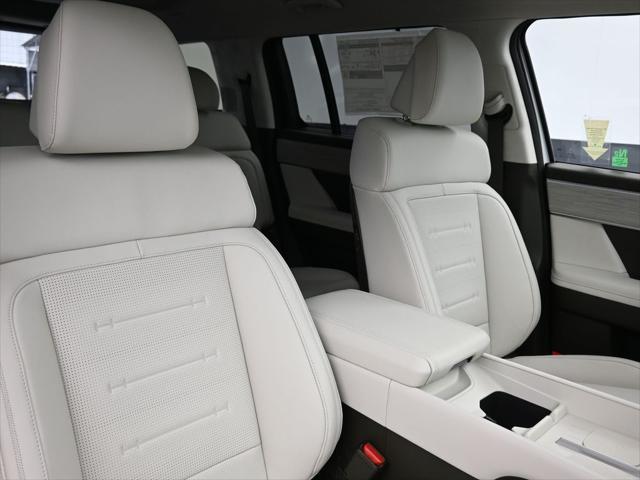 new 2025 Hyundai SANTA FE HEV car, priced at $45,326