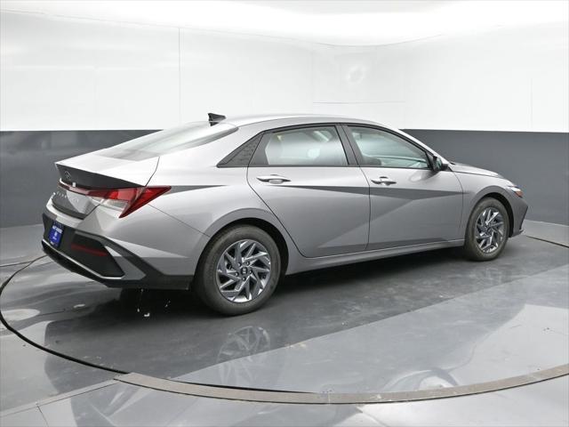 new 2024 Hyundai Elantra car, priced at $21,260