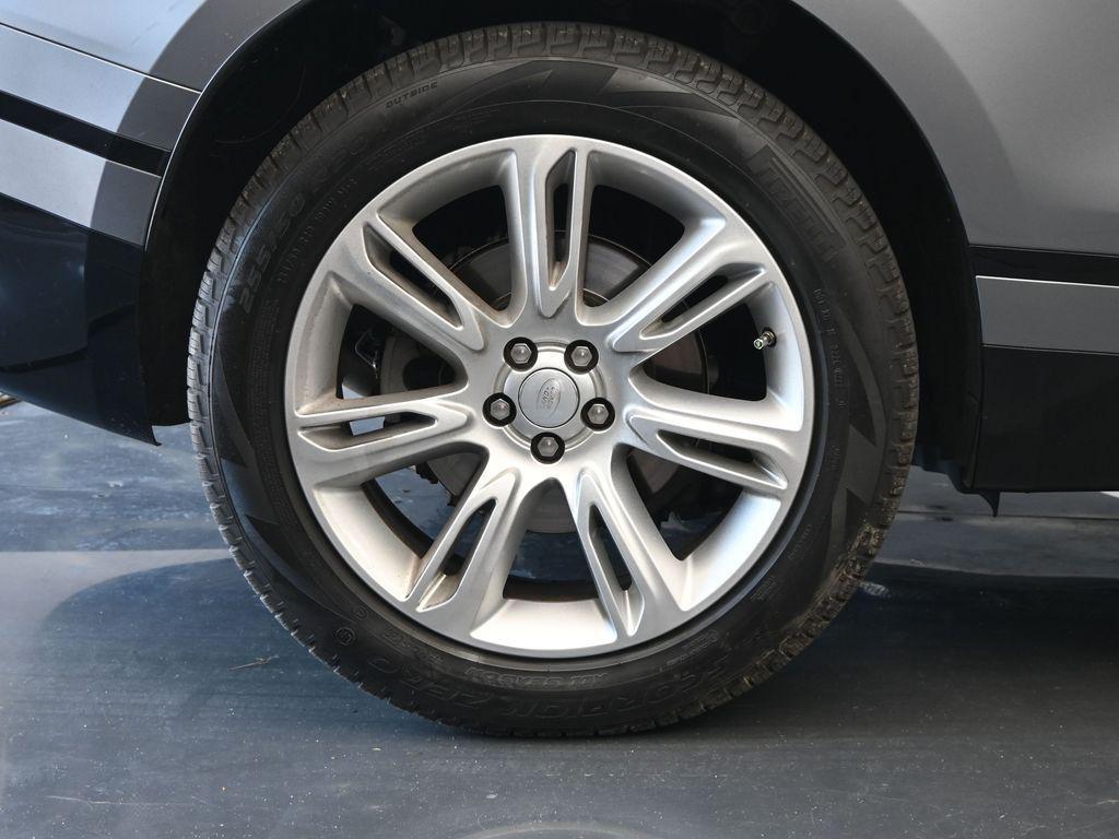 used 2021 Land Rover Range Rover Velar car, priced at $31,888