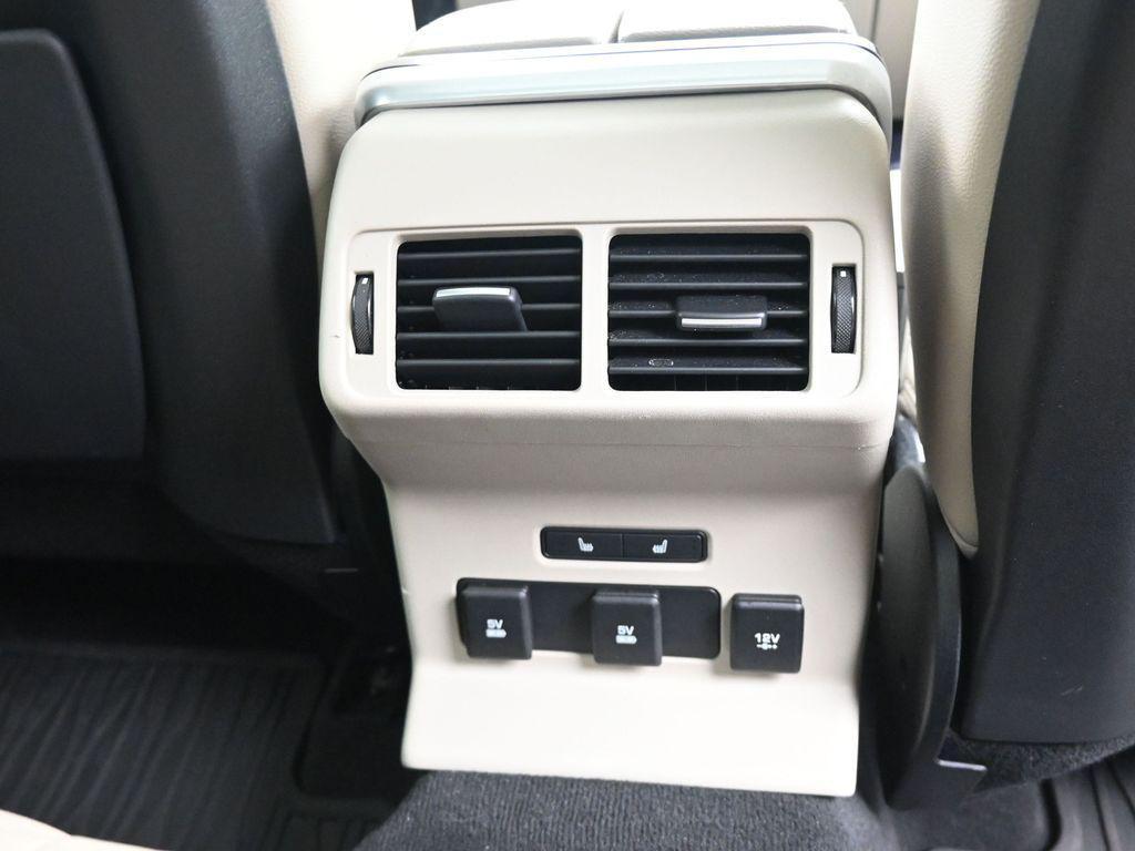 used 2021 Land Rover Range Rover Velar car, priced at $31,888