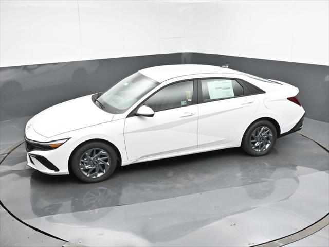 new 2024 Hyundai Elantra car, priced at $22,690