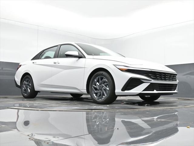 new 2024 Hyundai Elantra car, priced at $22,690