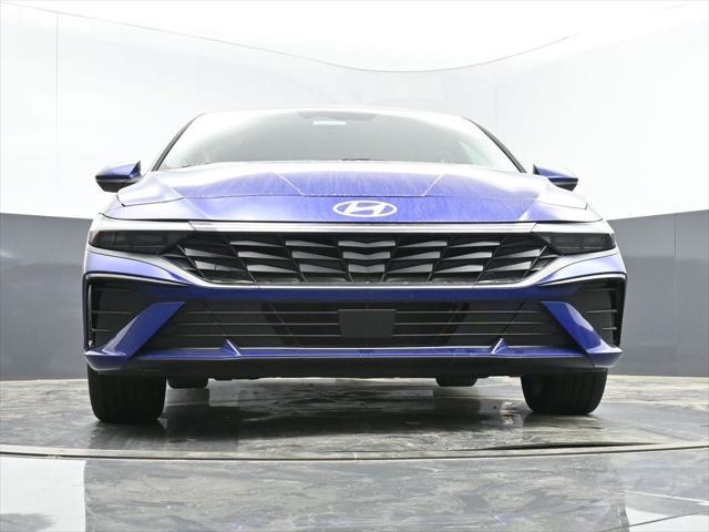 new 2025 Hyundai Elantra car, priced at $25,278