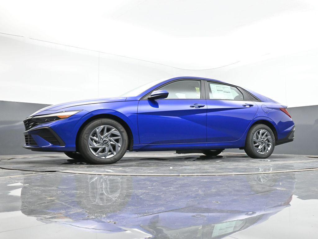new 2024 Hyundai ELANTRA HEV car, priced at $25,886