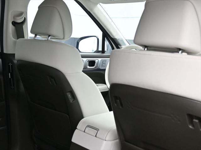 new 2025 Hyundai SANTA FE HEV car, priced at $43,983