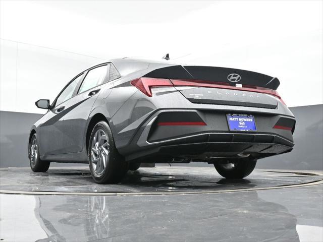 new 2024 Hyundai Elantra car, priced at $22,220