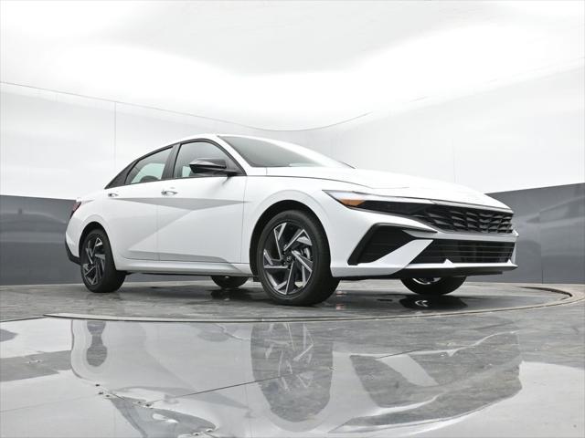 new 2025 Hyundai Elantra car
