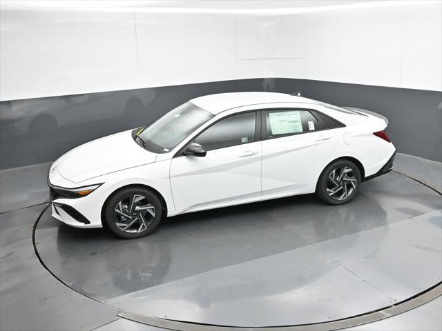 new 2025 Hyundai Elantra car