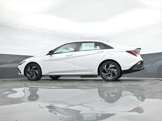 new 2025 Hyundai Elantra car