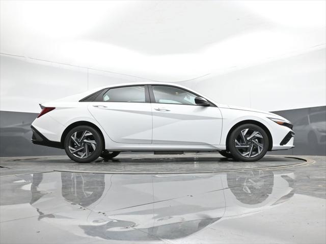 new 2025 Hyundai Elantra car