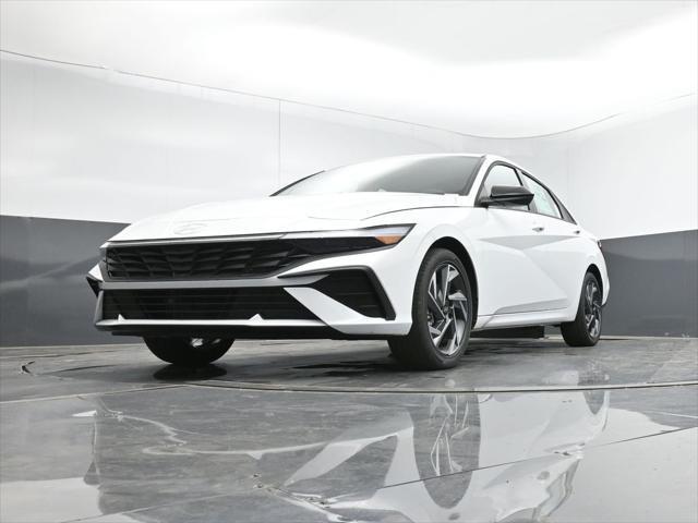 new 2025 Hyundai Elantra car, priced at $27,789