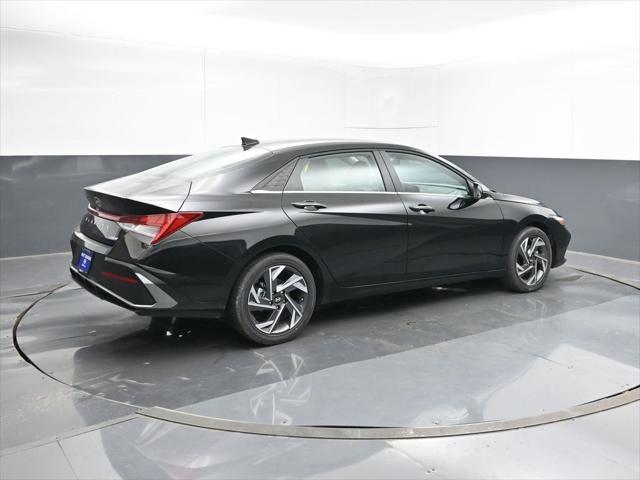 new 2025 Hyundai Elantra car, priced at $26,536