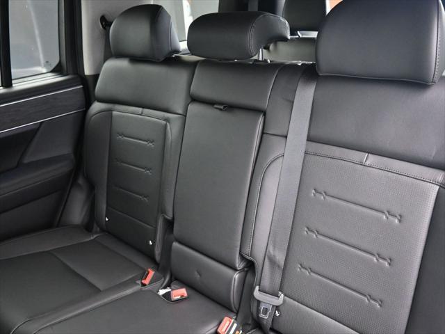 new 2025 Hyundai Santa Fe car, priced at $38,888