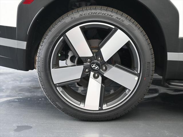 new 2025 Hyundai Santa Fe car, priced at $38,888