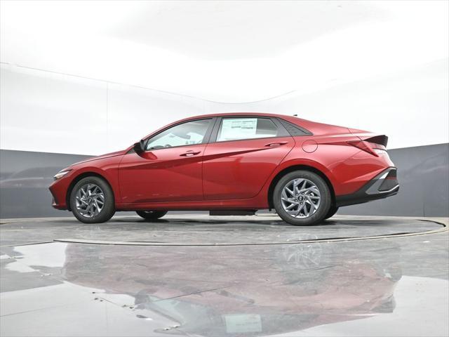 new 2025 Hyundai ELANTRA HEV car, priced at $25,608