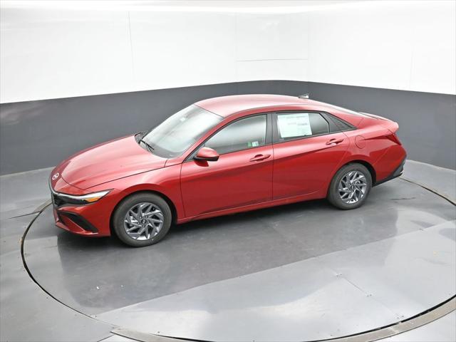 new 2025 Hyundai ELANTRA HEV car, priced at $25,608